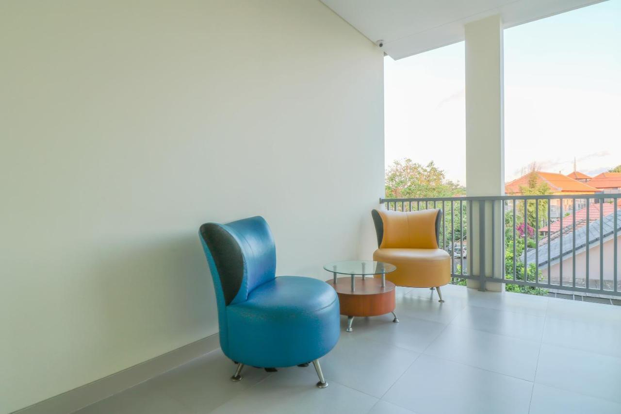 Oyo 1200 Kencana Residence Jimbaran Buitenkant foto