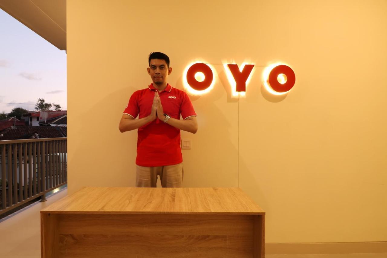 Oyo 1200 Kencana Residence Jimbaran Buitenkant foto