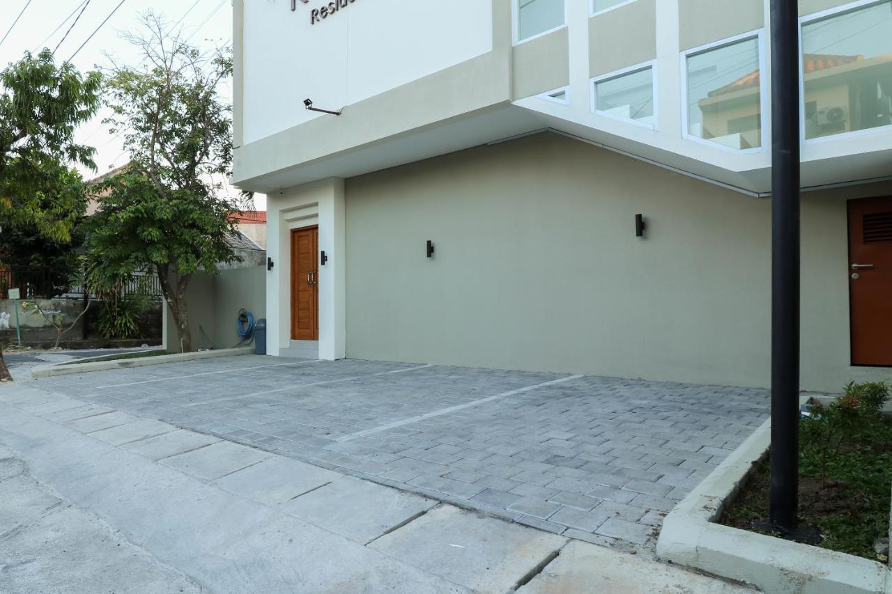 Oyo 1200 Kencana Residence Jimbaran Buitenkant foto