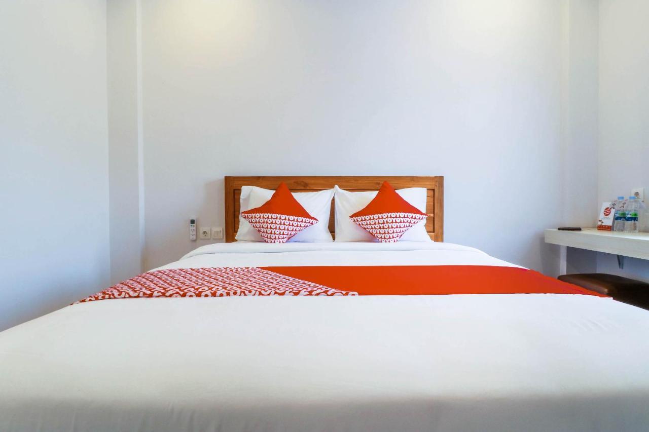 Oyo 1200 Kencana Residence Jimbaran Buitenkant foto